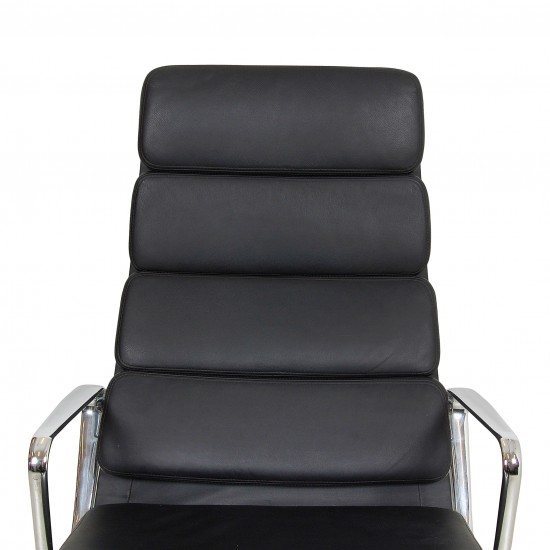 Buy EA 222 Softpad chair black leather chrome CPH Classic